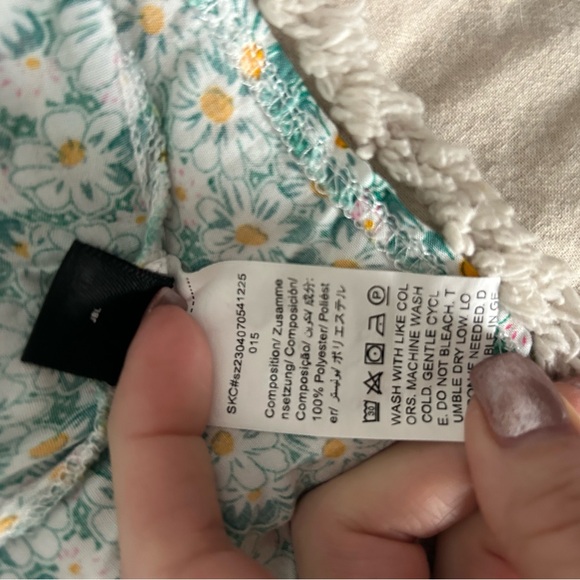 SHEIN Floral A-Line Skirt in Green and White - Picture 4 of 5